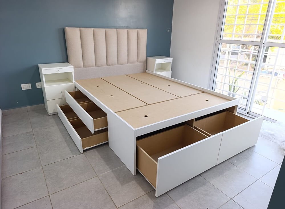 Modelo Clásica: cama box blanca de 45 cm con ocho cajones laterales